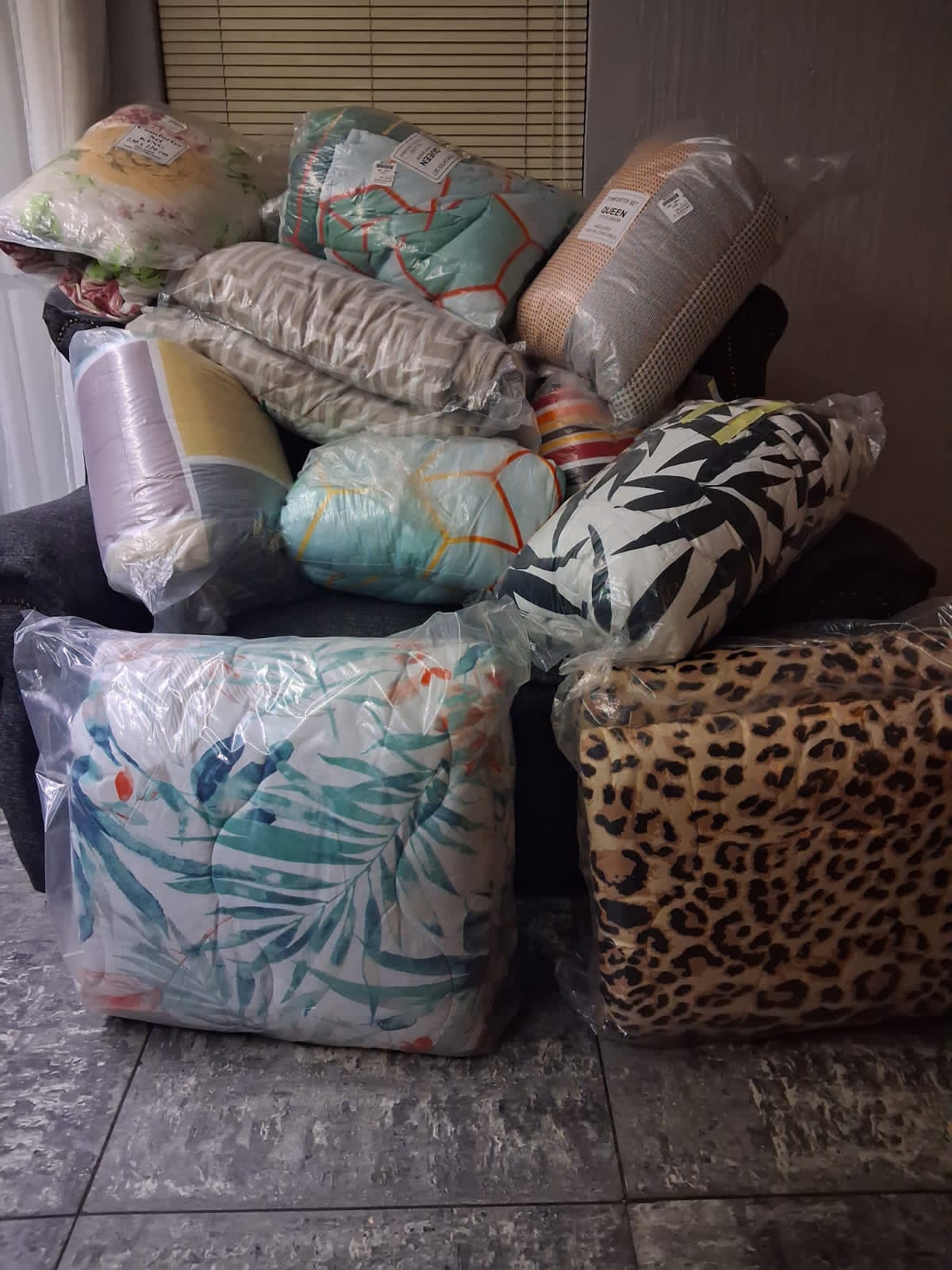 Comforters and Bedding Sets